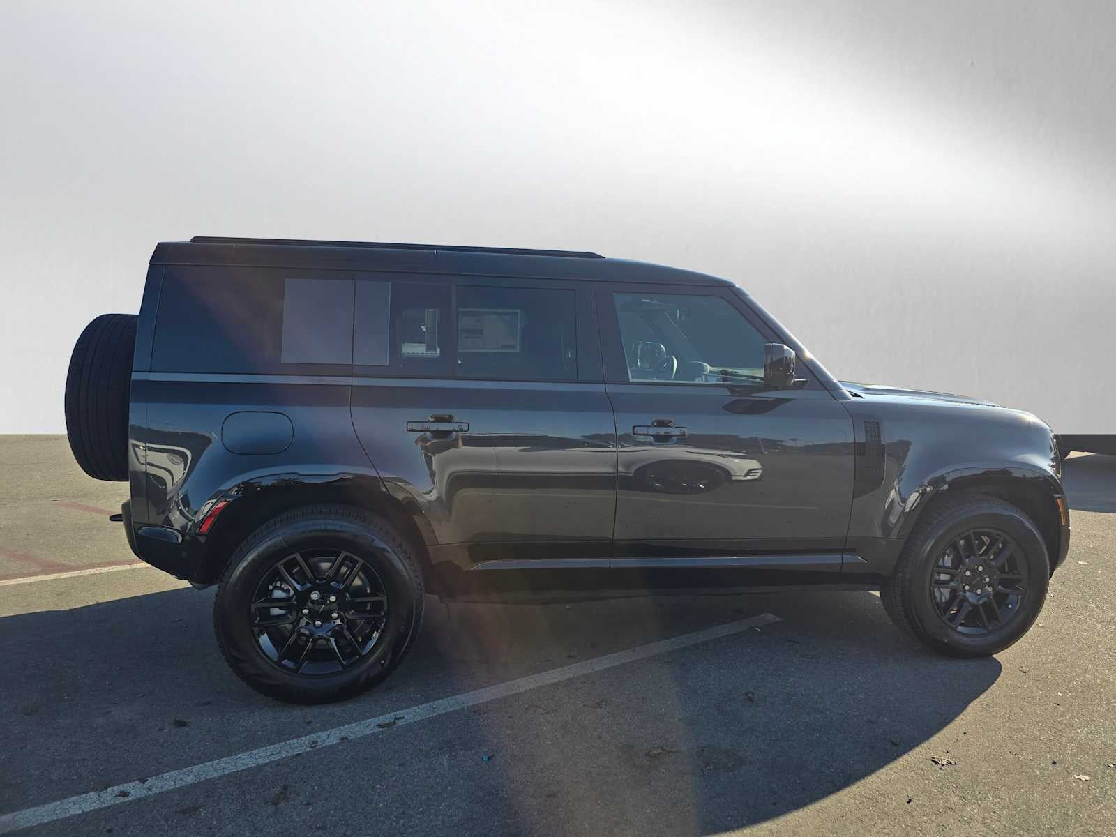 2026 Land Rover Defender X-Dynamic SE 110 P400