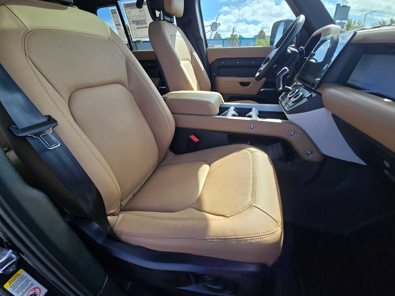 2026 Land Rover Defender X-Dynamic SE 110 P400