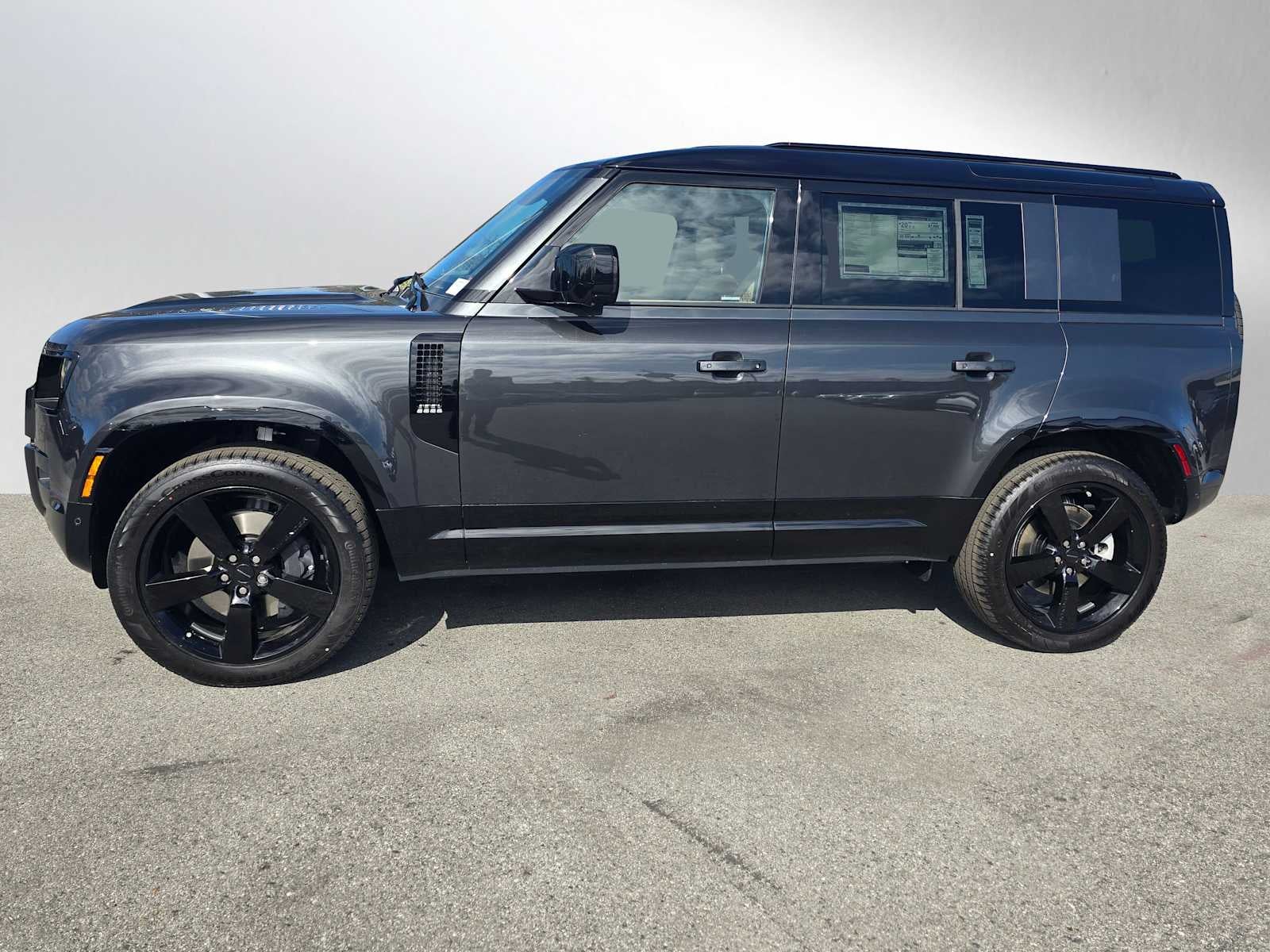 2026 Land Rover Defender X-Dynamic SE 110 P400