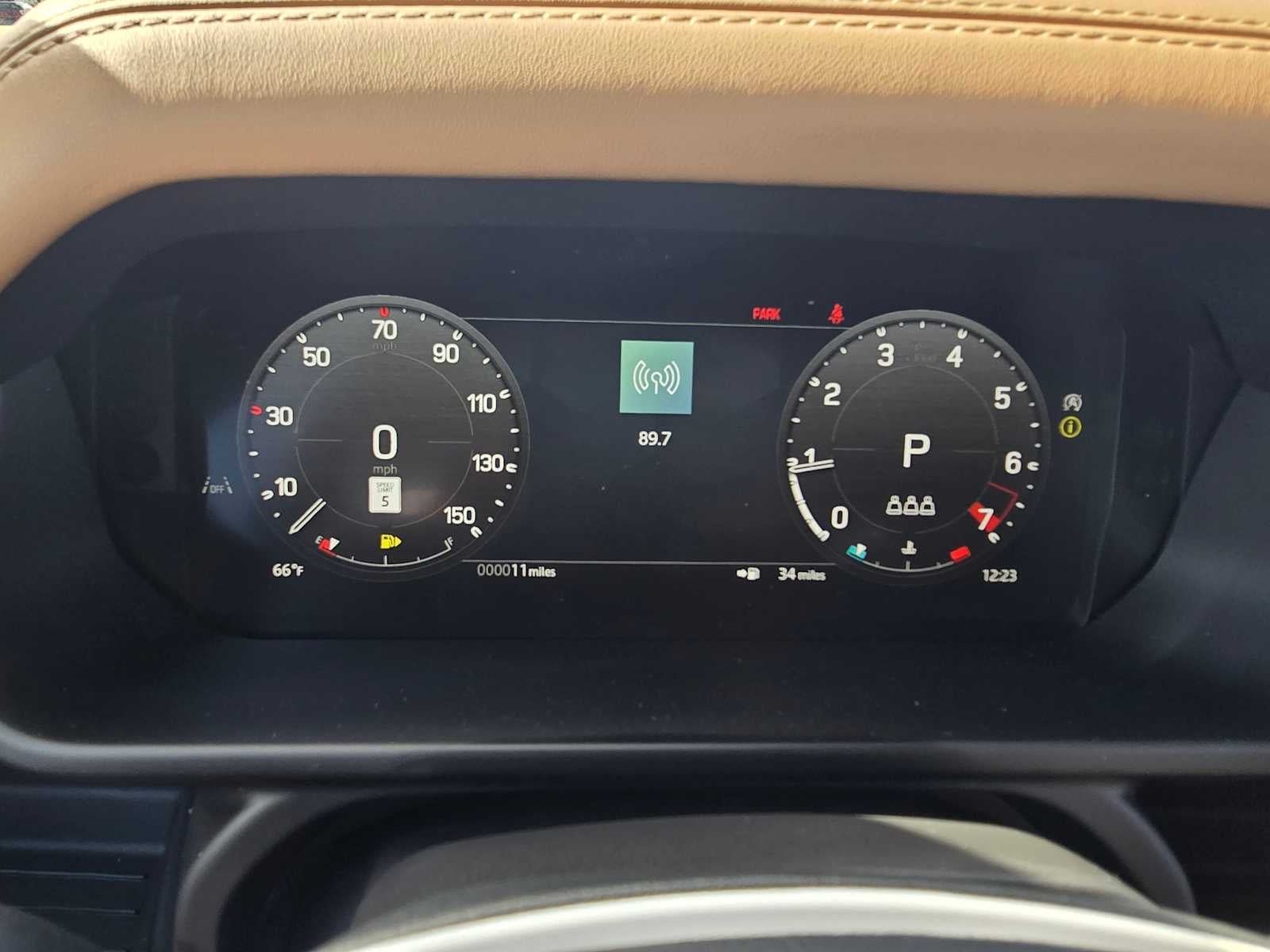 2026 Land Rover Defender X-Dynamic SE 110 P400