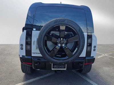 2026 Land Rover Defender X-Dynamic SE 110 P400