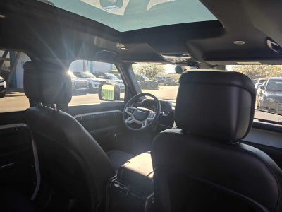 2026 Land Rover Defender X-Dynamic SE 110 P400