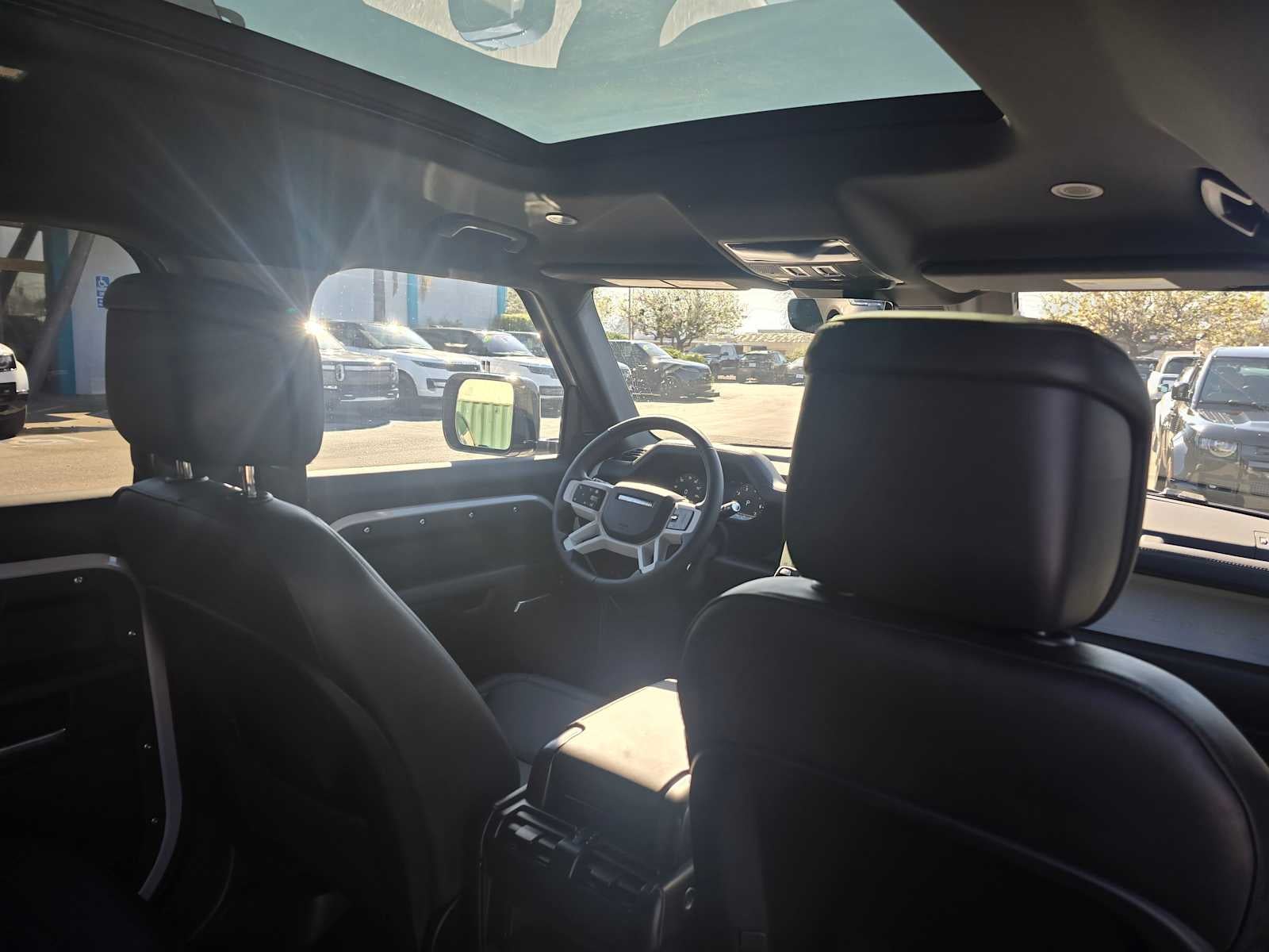 2026 Land Rover Defender X-Dynamic SE 110 P400