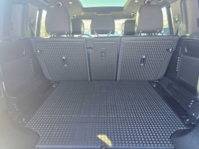 2026 Land Rover Defender X-Dynamic SE 110 P400