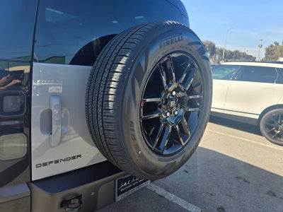 2026 Land Rover Defender X-Dynamic SE 110 P400