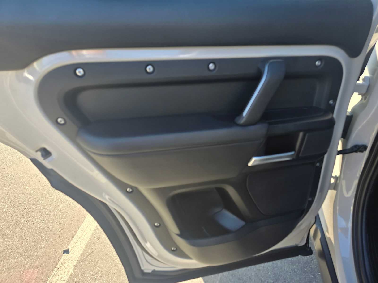 2026 Land Rover Defender X-Dynamic SE 110 P400