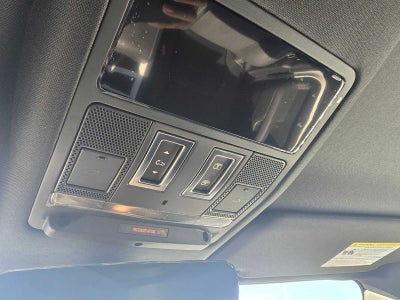 2026 Land Rover Defender X-Dynamic SE 110 P400