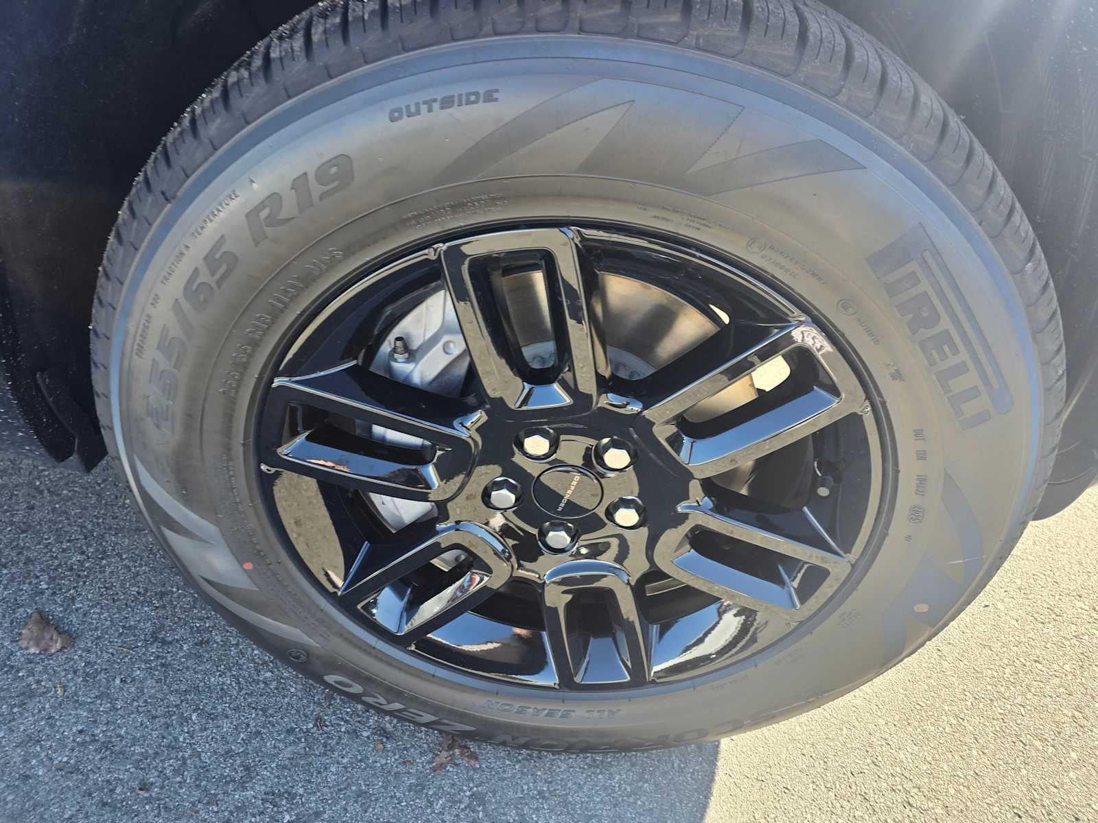 2026 Land Rover Defender X-Dynamic SE 110 P400