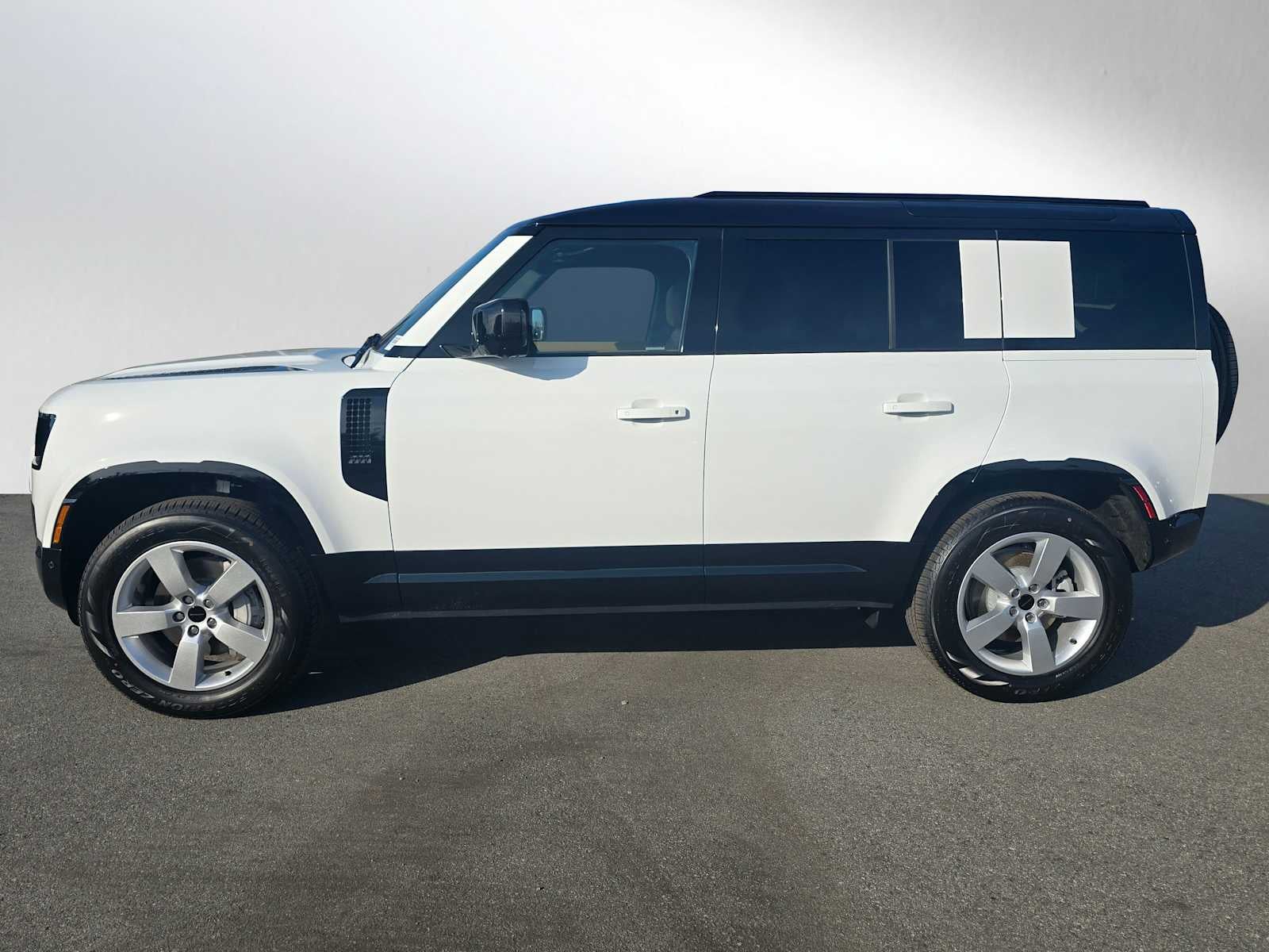 2026 Land Rover Defender X-Dynamic SE 110 P400