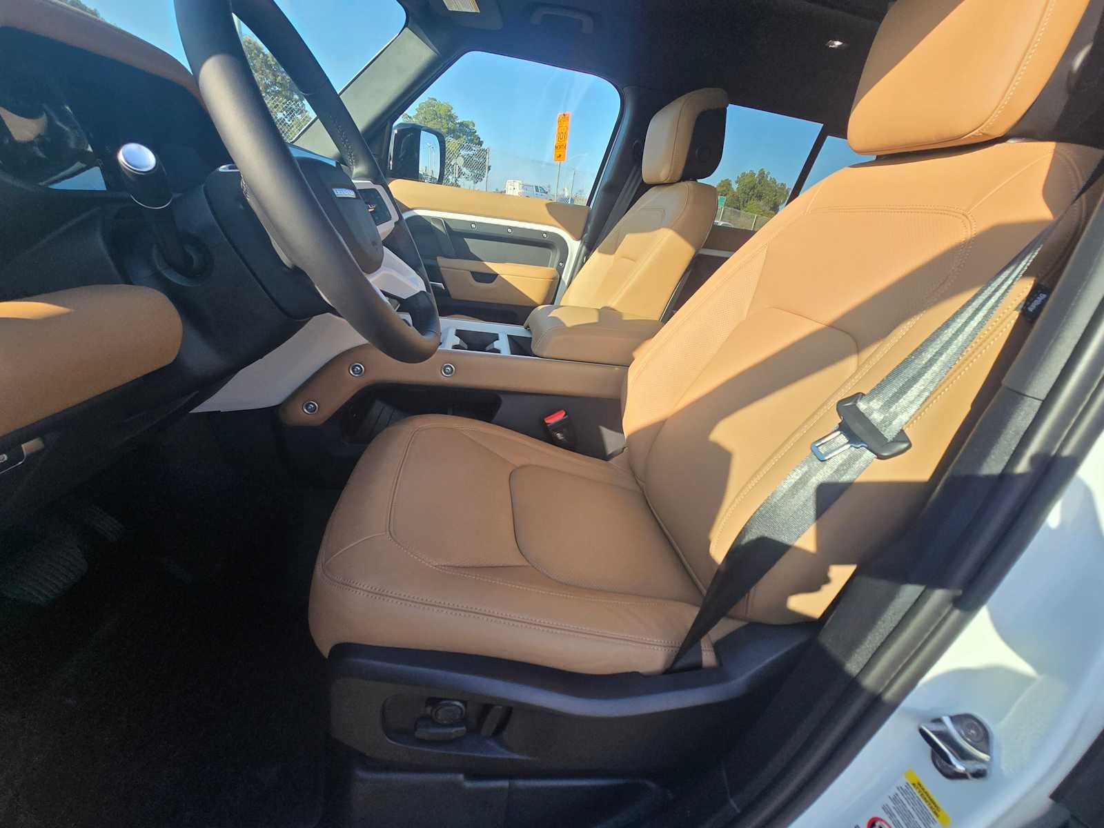 2026 Land Rover Defender X-Dynamic SE 110 P400