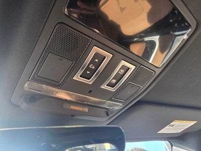 2026 Land Rover Defender X-Dynamic SE 110 P400