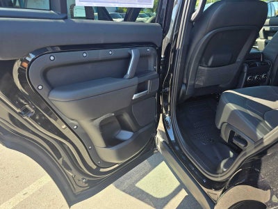 2026 Land Rover Defender X-Dynamic SE 110 P400