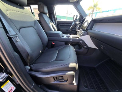 2026 Land Rover Defender X-Dynamic SE 110 P400