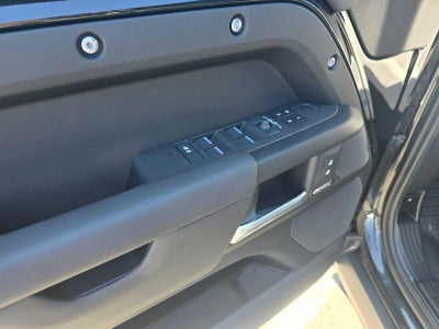 2026 Land Rover Defender X-Dynamic SE 110 P400