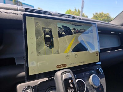 2026 Land Rover Defender X-Dynamic SE 110 P400