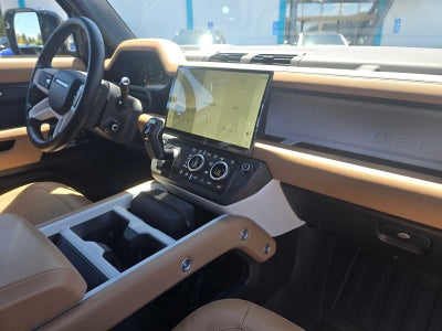 2026 Land Rover Defender X-Dynamic SE 110 P500