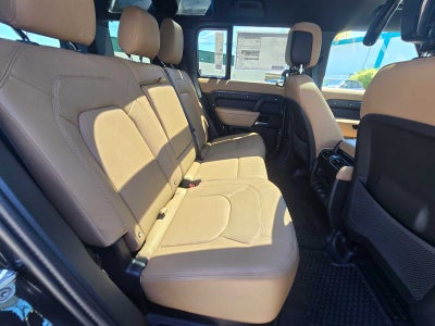 2026 Land Rover Defender X-Dynamic SE 110 P500