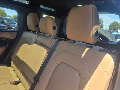 2026 Land Rover Defender X-Dynamic SE 110 P500
