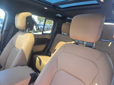 2026 Land Rover Defender X-Dynamic SE 110 P500