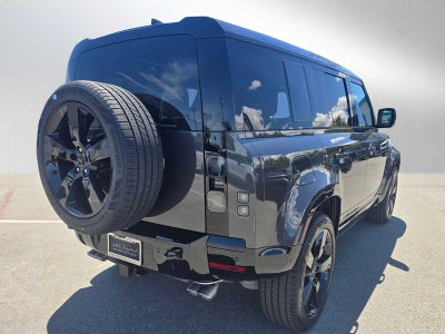 2026 Land Rover Defender X-Dynamic SE 110 P500