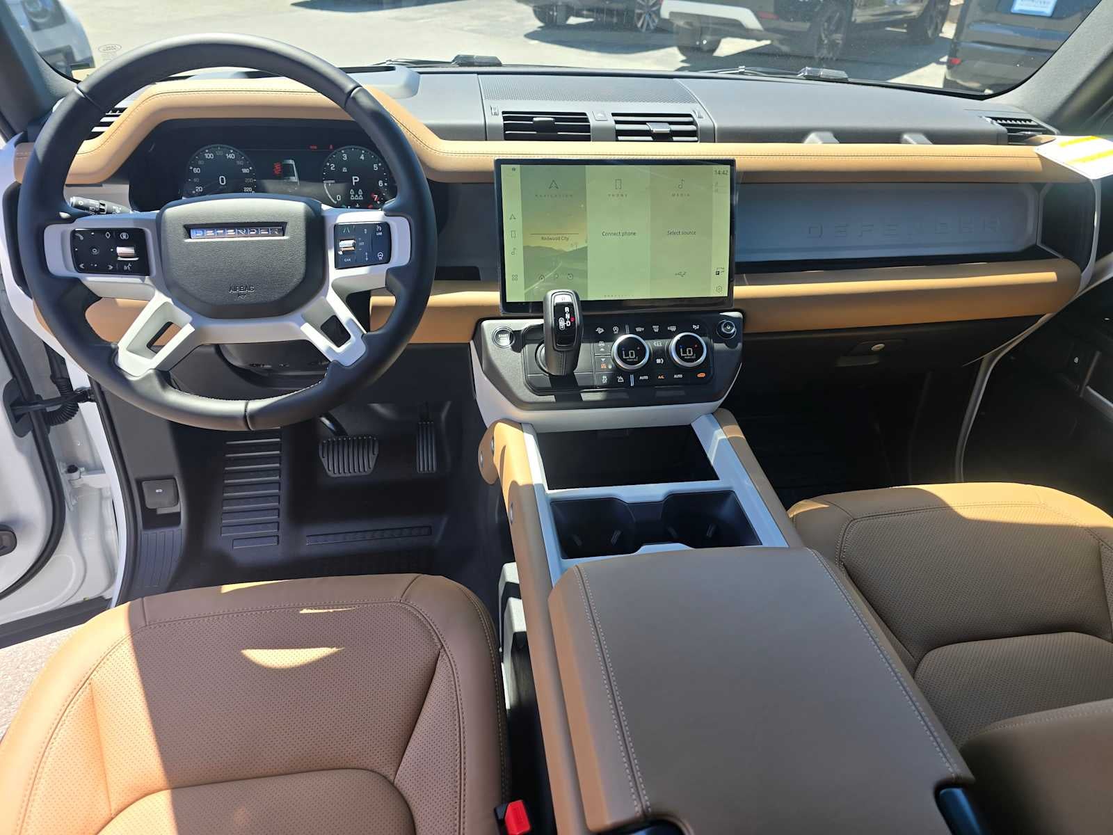 2026 Land Rover Defender X-Dynamic SE 130 P400