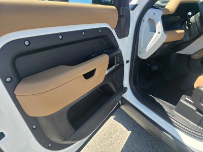 2026 Land Rover Defender X-Dynamic SE 130 P400