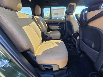 2026 Land Rover Defender X-Dynamic SE 130 P400