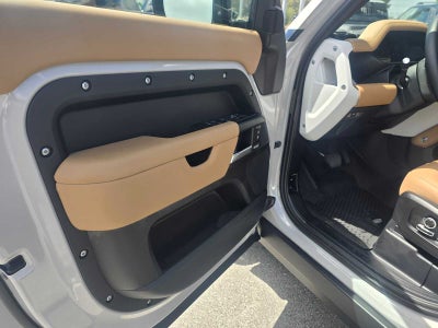 2026 Land Rover Defender X-Dynamic SE 130 P400