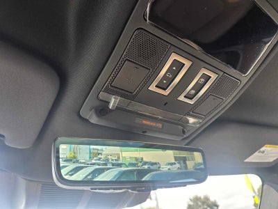 2026 Land Rover Defender X-Dynamic SE 130 P400