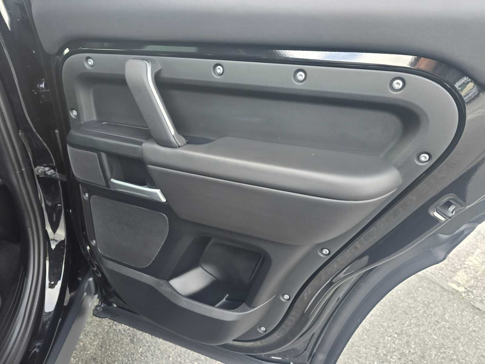 2026 Land Rover Defender S 110 P300