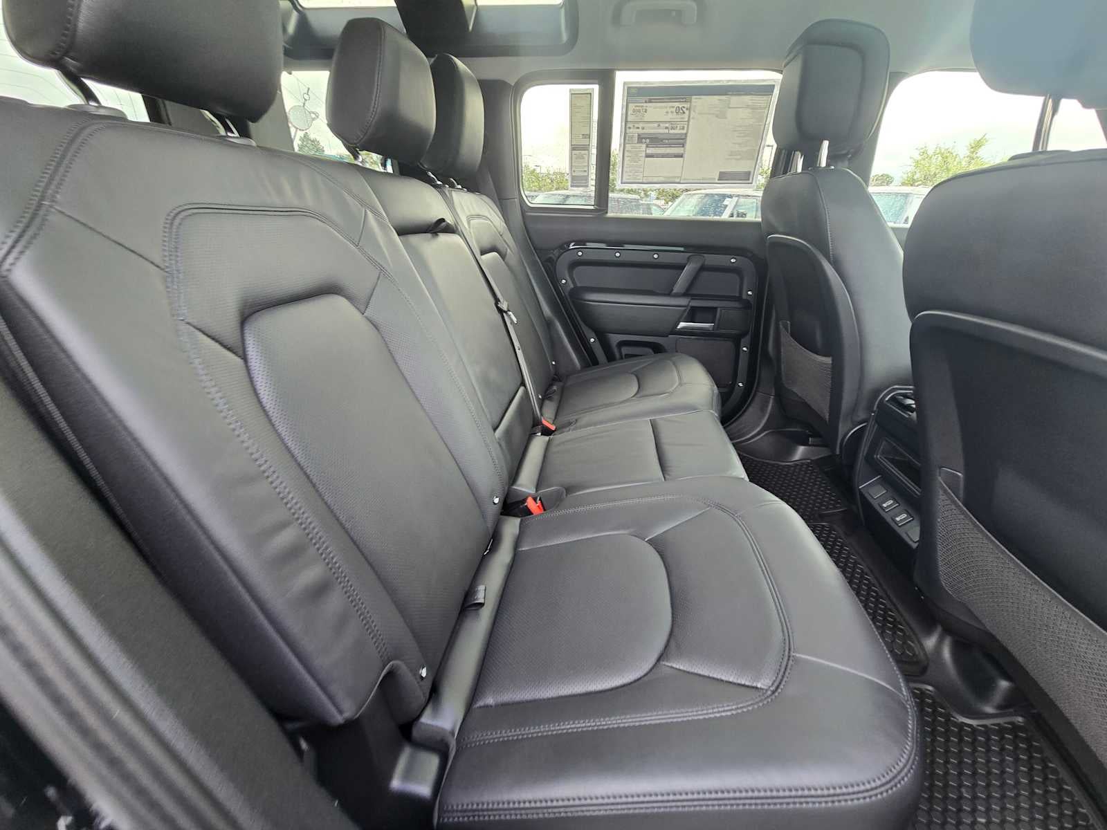 2026 Land Rover Defender S 110 P300