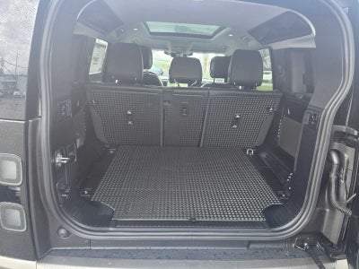 2026 Land Rover Defender S 110 P300