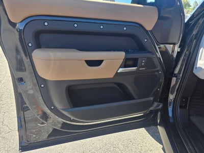 2026 Land Rover Defender S 130 P300