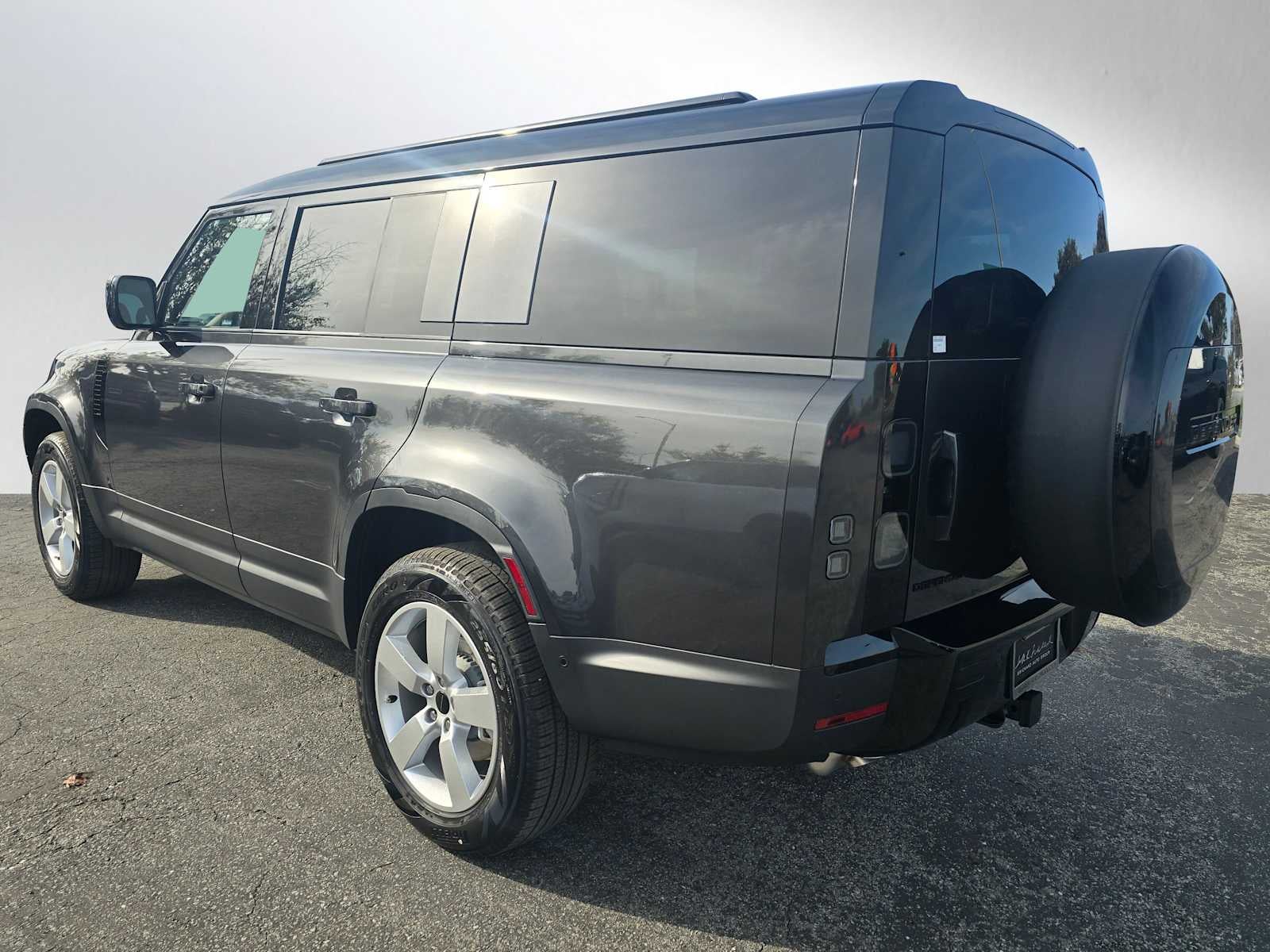 2026 Land Rover Defender S 130 P300