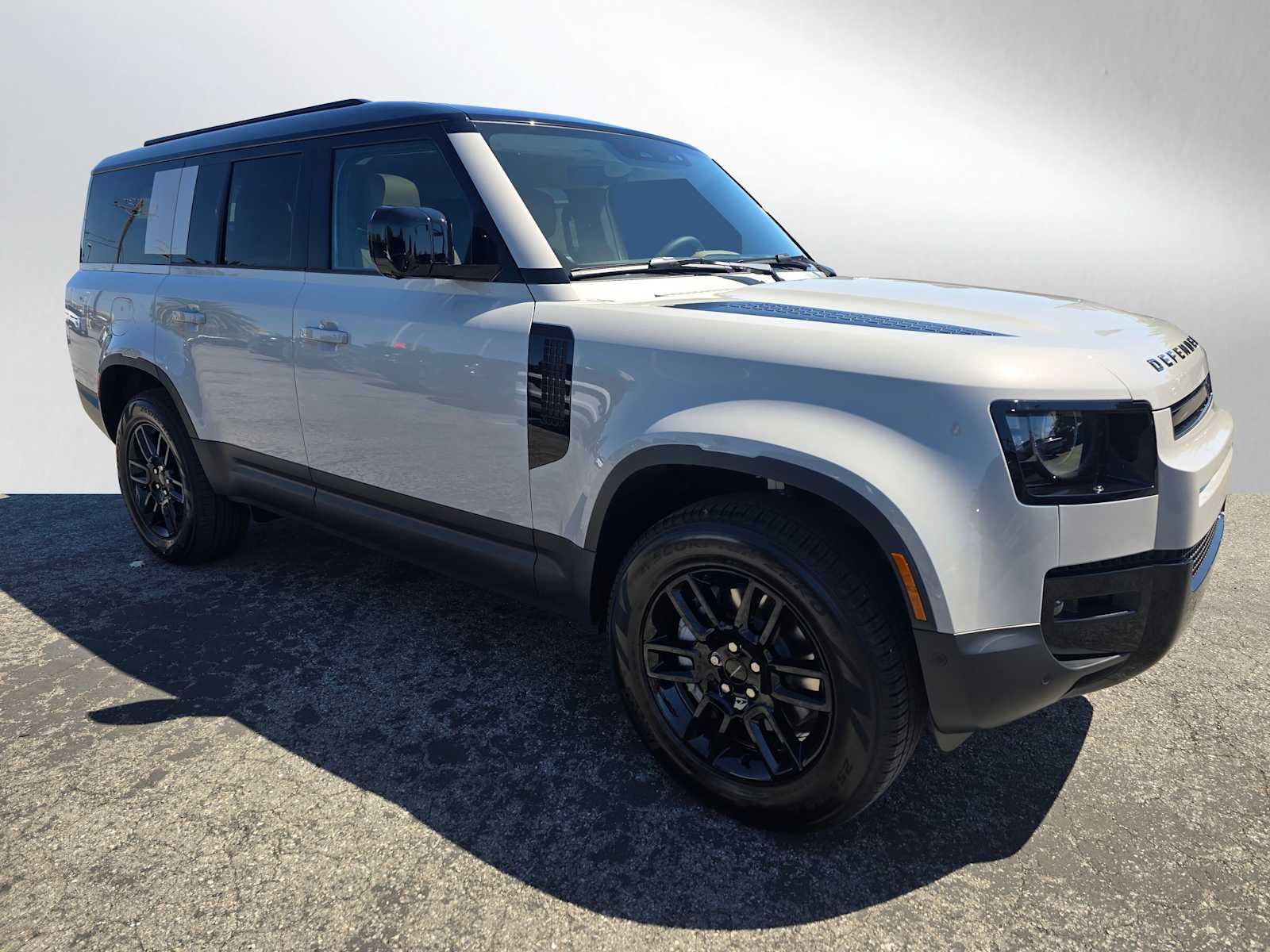 2026 Land Rover Defender S 130 P300