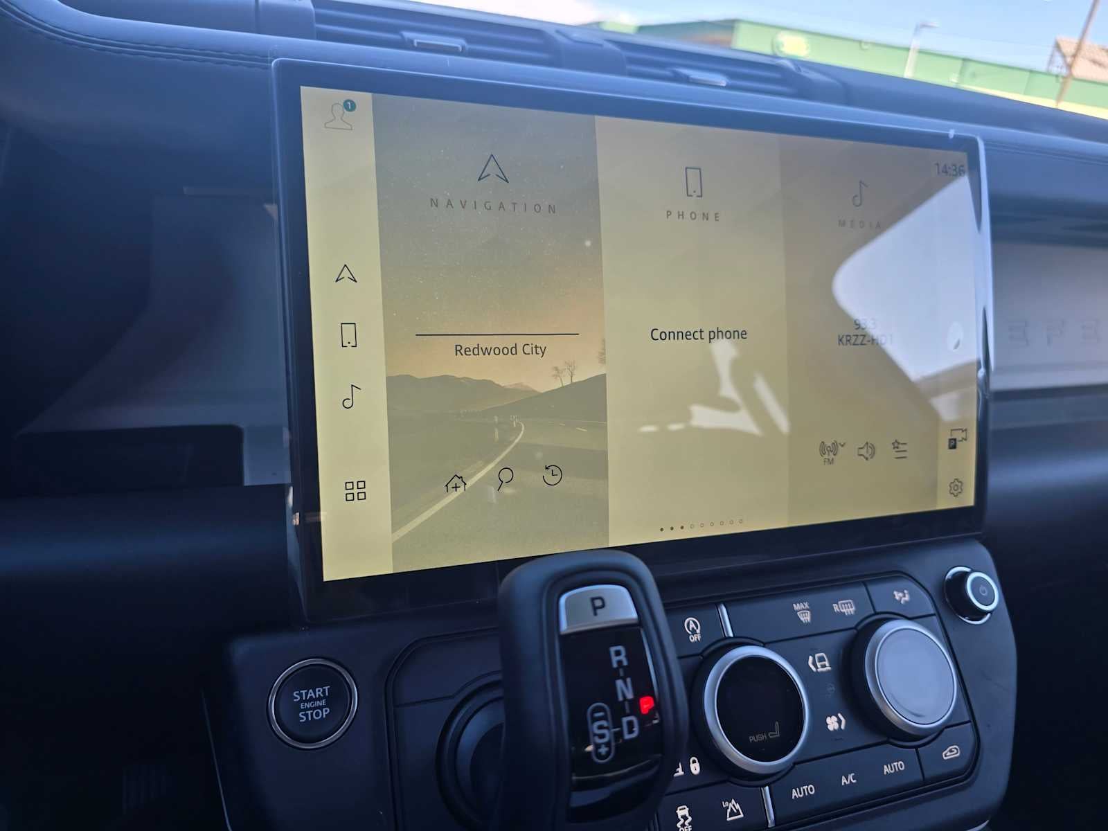 2026 Land Rover Defender S 130 P300