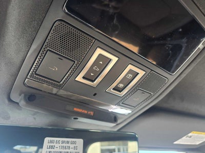2026 Land Rover Defender V8 110 P525