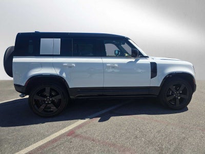 2026 Land Rover Defender V8 110 P525