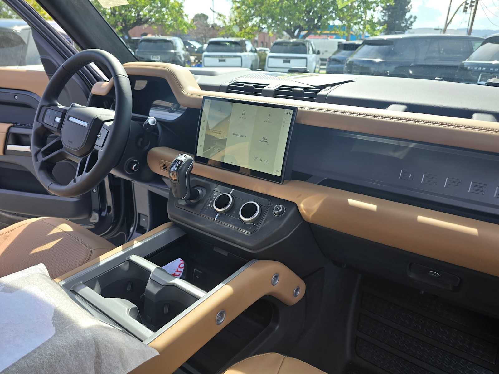 2025 Land Rover Defender X 130 P400