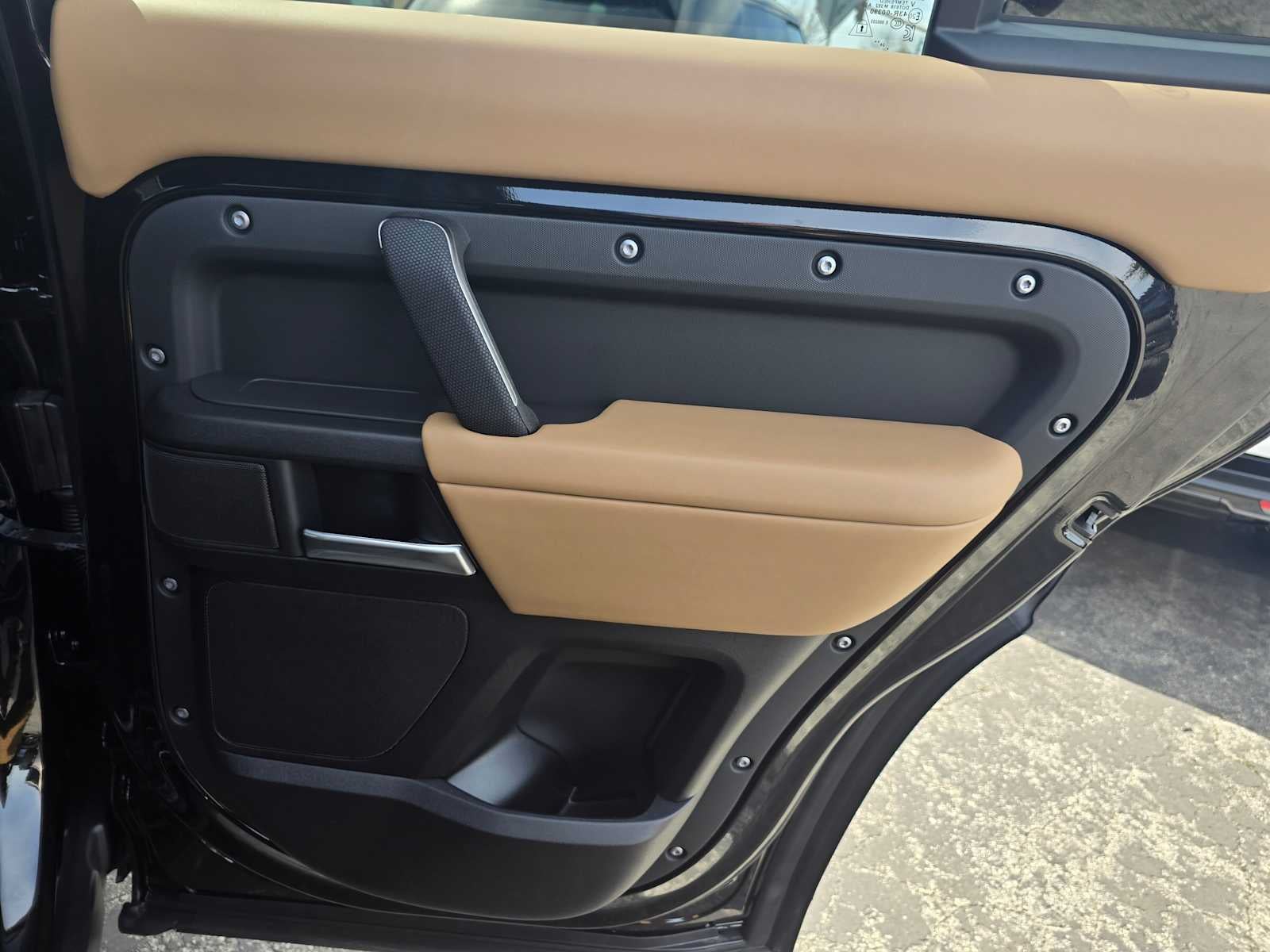 2025 Land Rover Defender X 130 P400