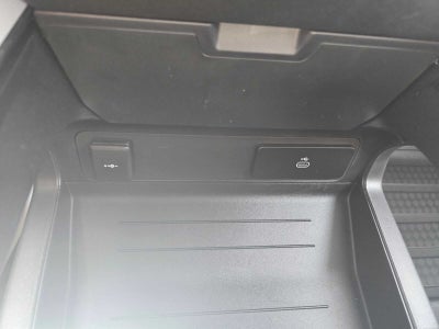 2025 Land Rover Defender X 130 P400