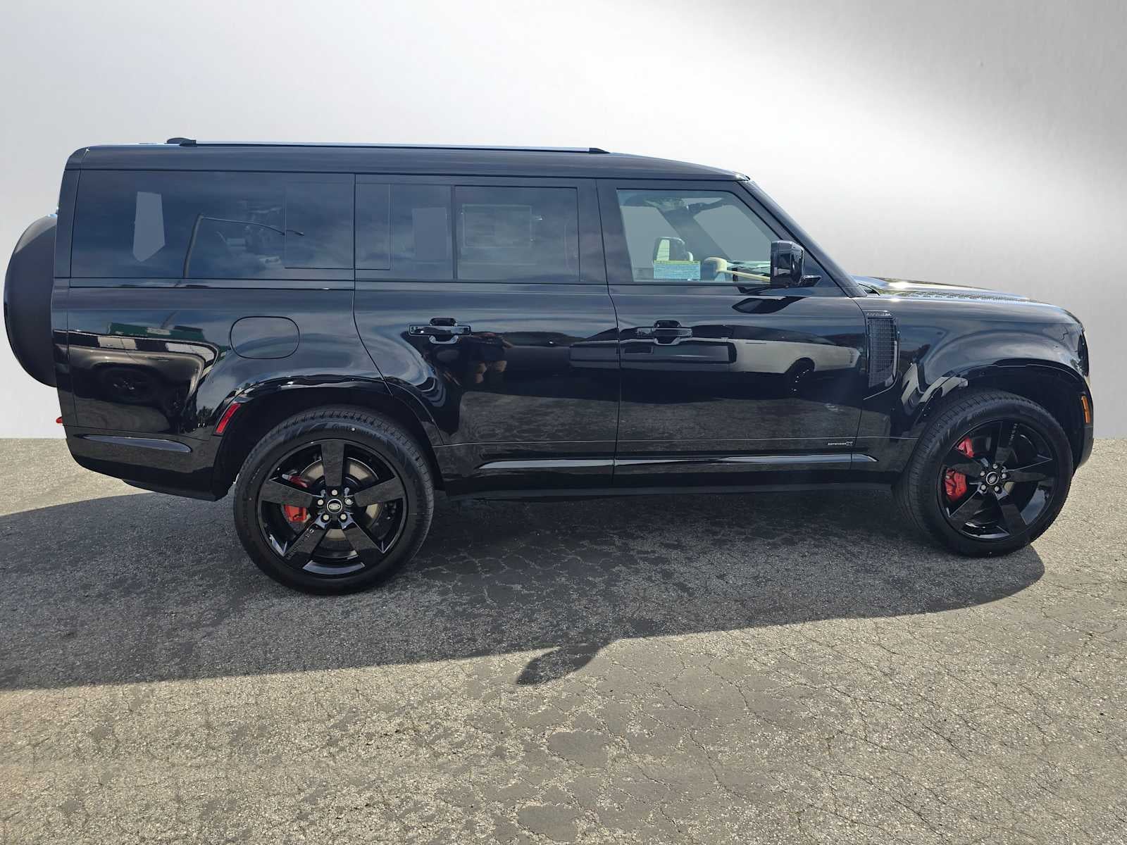 2025 Land Rover Defender X 130 P400