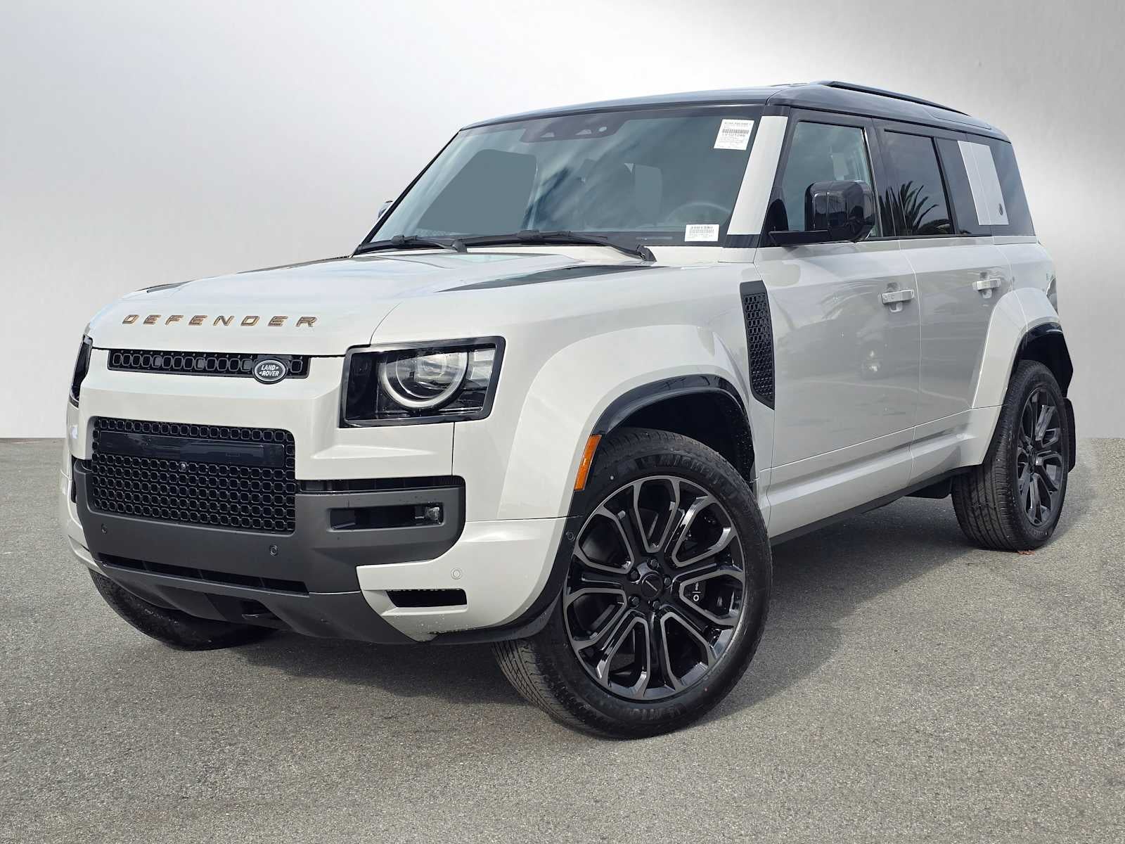 2026 Land Rover Defender OCTA 110 P635