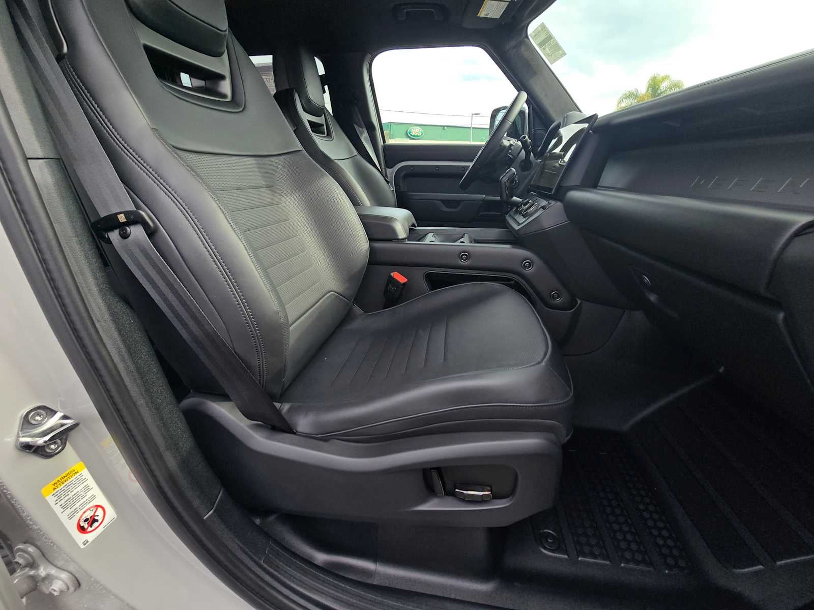 2026 Land Rover Defender OCTA 110 P635