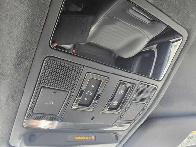 2026 Land Rover Defender OCTA 110 P635