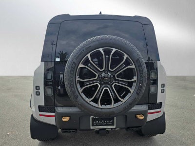 2026 Land Rover Defender OCTA 110 P635