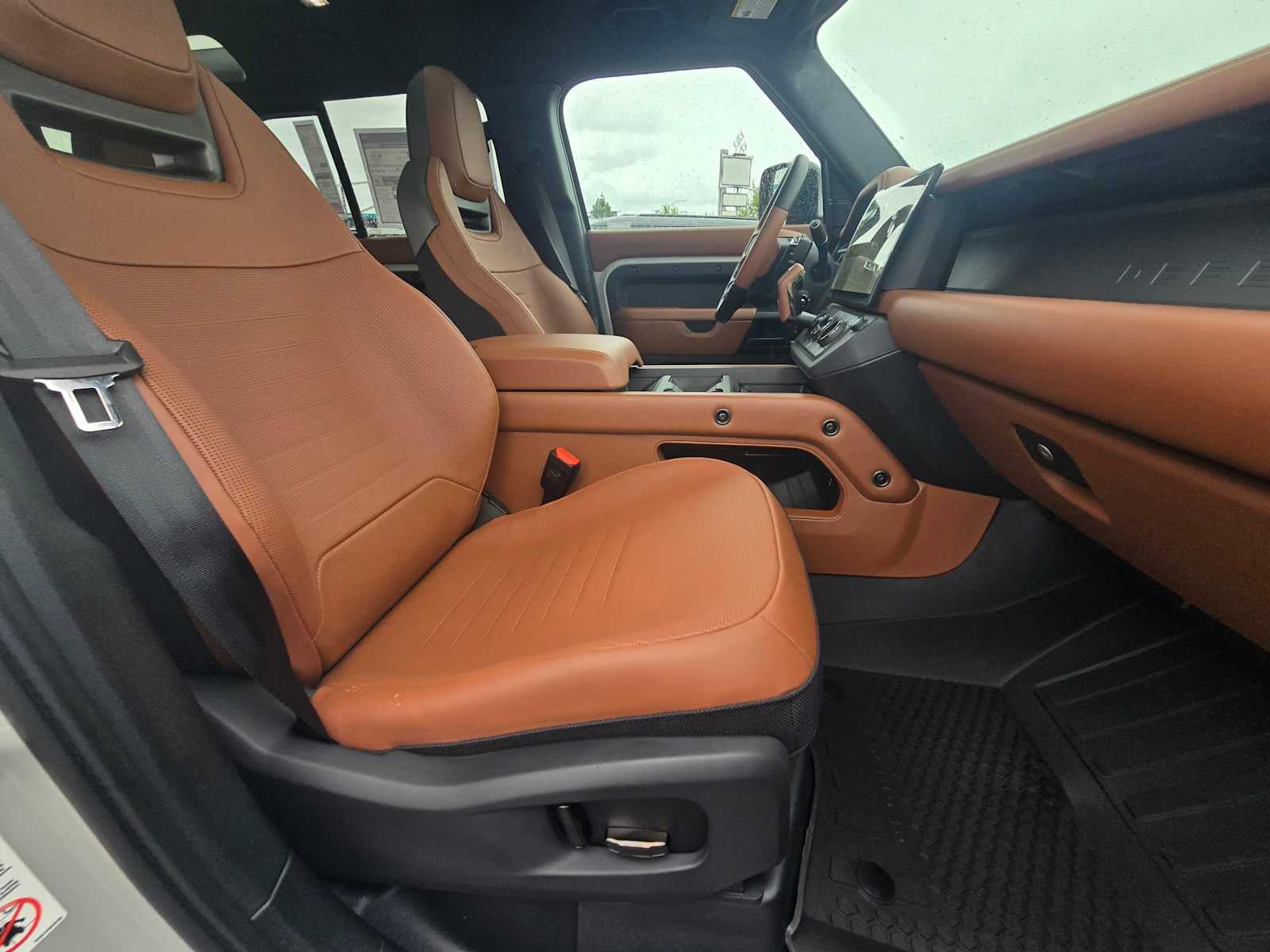 2026 Land Rover Defender OCTA 110 P635