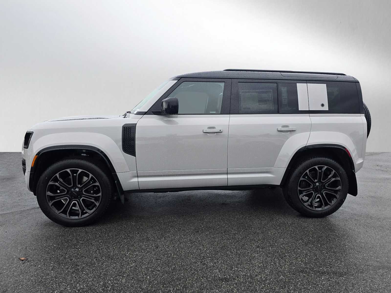 2026 Land Rover Defender OCTA 110 P635