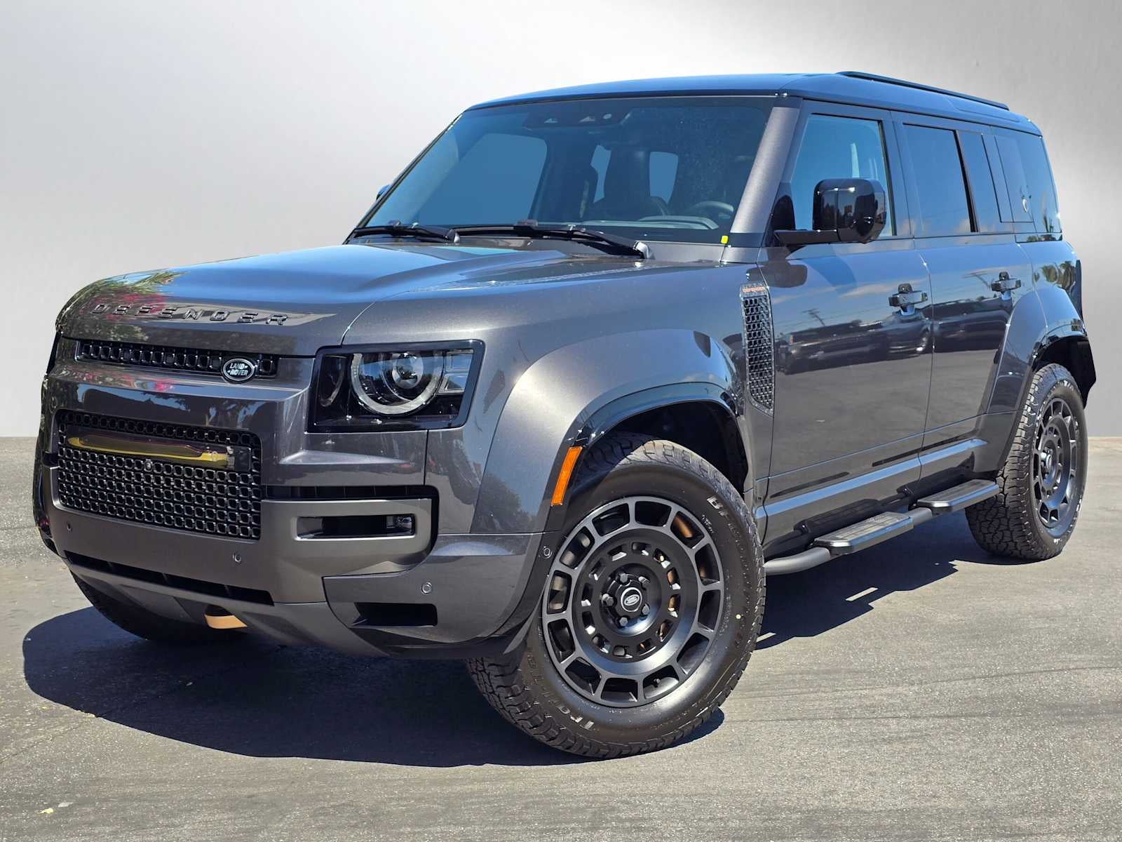 2025 Land Rover Defender OCTA Edition One 110 P635