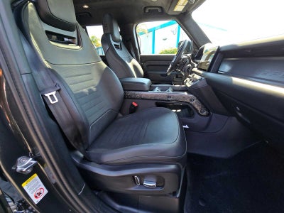 2025 Land Rover Defender OCTA Edition One 110 P635
